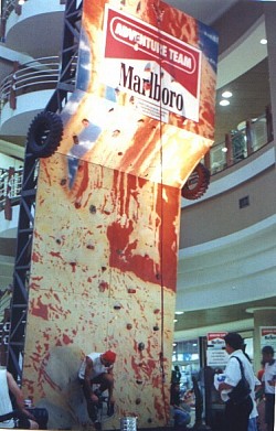 Mural Marlboro - Parede de Alpinismo - West Plaza Shopping - SP