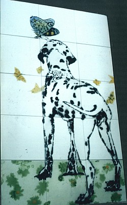 Pintura vitrificada: Arte aplicada em azulejos com posterior queima a 1000º graus